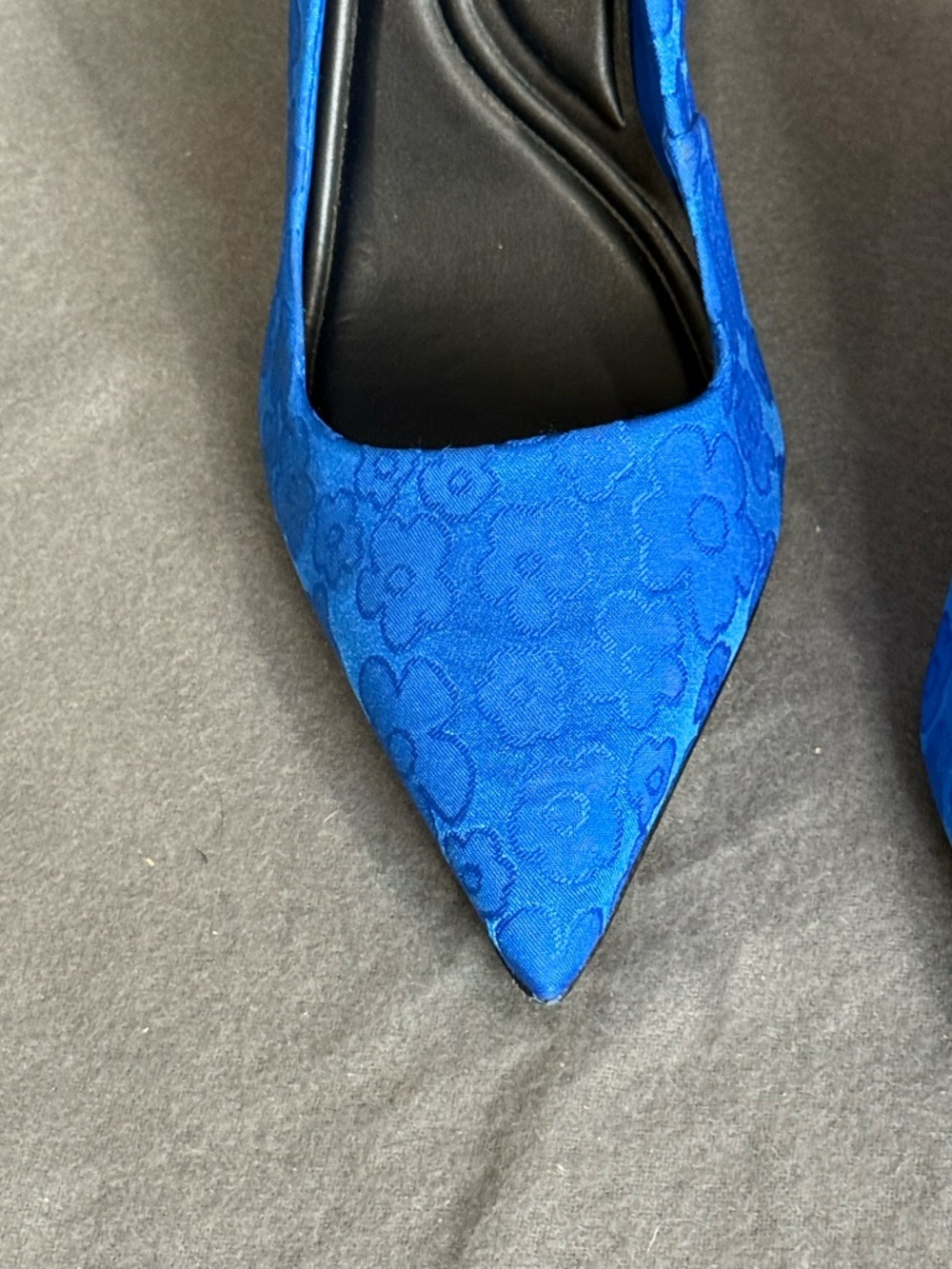 GB Gianni Bini Cobalt Blue Floral Jacquard Pointed Toe Pumps Heels Size 7.5 - Picture 6 of 11